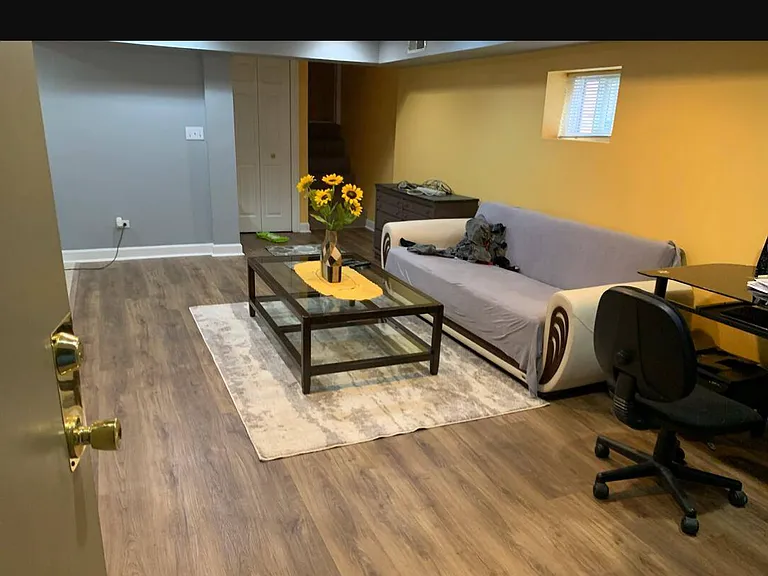 5120 Greenwood St — Photo 3