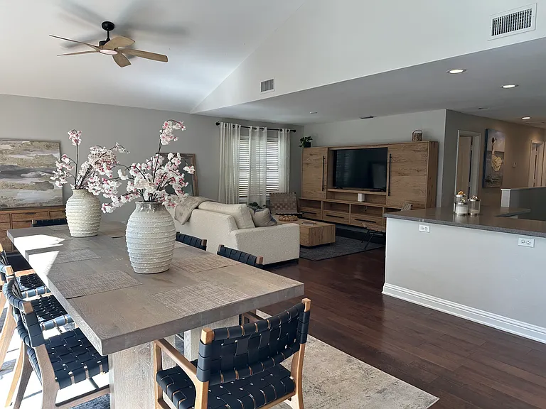 759 Park Ave — Photo 5