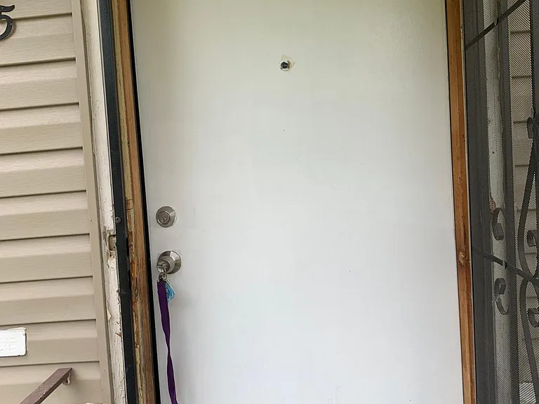245 E Young Pl — Photo 17