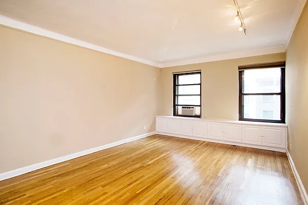 Rented by Halstead Real Estate | media 4