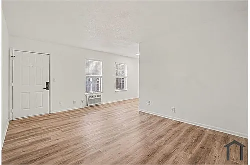 1610 E Kansas City Rd #6 Photo 1