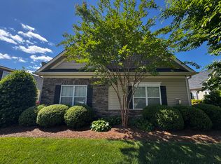 216 Hawks Nest Cir, Clemmons, NC 27012