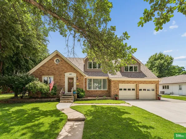 445 W 21st St, Fremont, NE 68025
