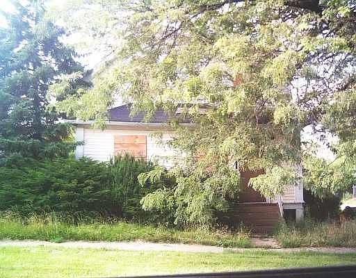 2nd image of 125 E 152nd St