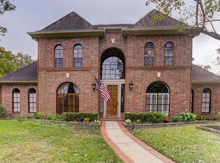 15710 Scenic View Dr, Houston, TX 77062