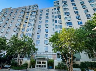 Sky View Parc, Flushing, NY 11354