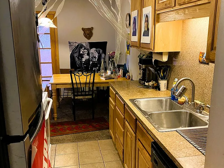 805 29th St #201 — Photo 7