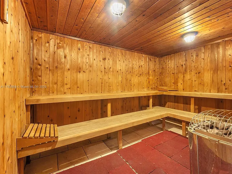 100 Bayview Dr #906 — Photo 17