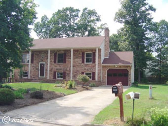 1st image of 5067 Larry Ln