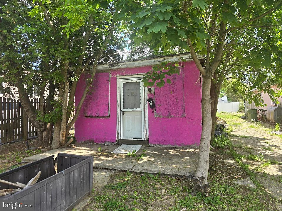 1st image of 245 Linden Ave