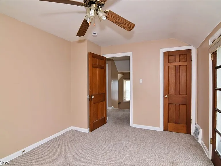 1408 Winston Rd — Photo 26