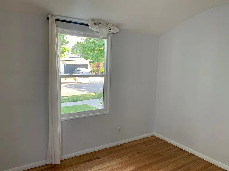Front bedroom.