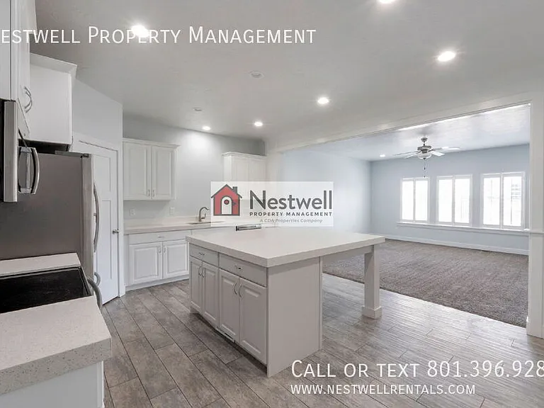3596 E Ruby Ln — Photo 4