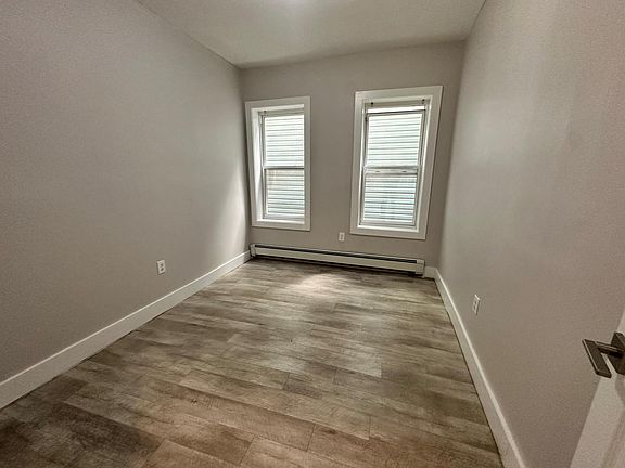 5th image of 234 Jewett Ave #1A