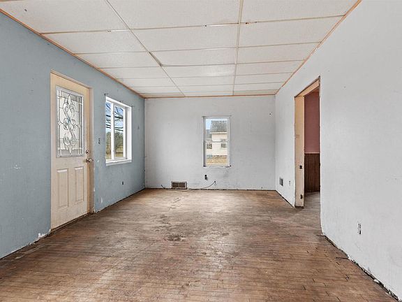 4th image of 1311 OAK STREET