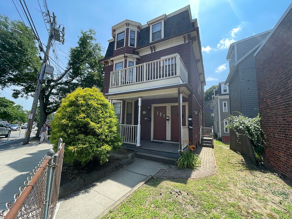1st image of 190-192 Holland St #2