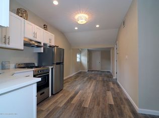 41 Maple St, Waretown, NJ 08758