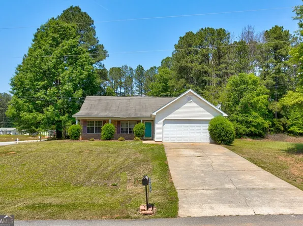 203 Autumn Ridge Ct, Gray, GA 31032