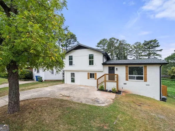 1042 Forest Valley Dr SE, Atlanta, GA 30354