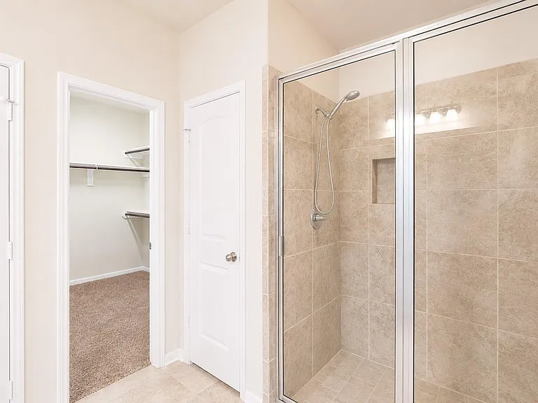 3801 Happy Hollow Ln — Photo 10