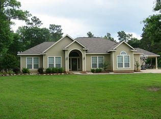 186 Weaver St, Coldspring, TX 77331