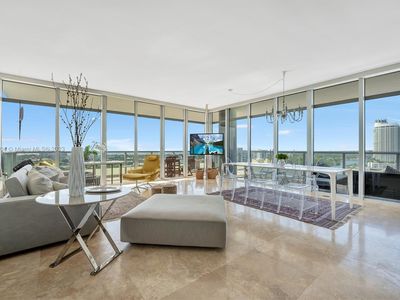 3737 Collins Ave #S-1704, Miami Beach, FL, 33140