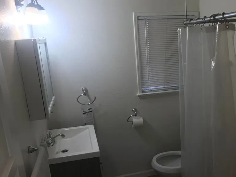 3475 Carmona Ave — Photo 20