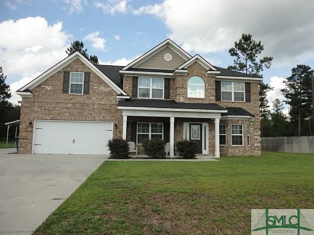 1st image of 412 NE Briarcrest Dr
