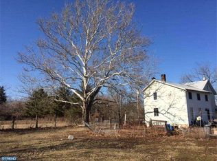 3199 Reifsnyder Rd, Gilbertsville, PA 19525