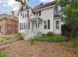 133 S Monroe St, Stoughton, WI 53589