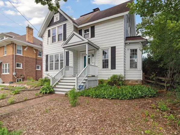 133 South Monroe Street, Stoughton, WI 53589