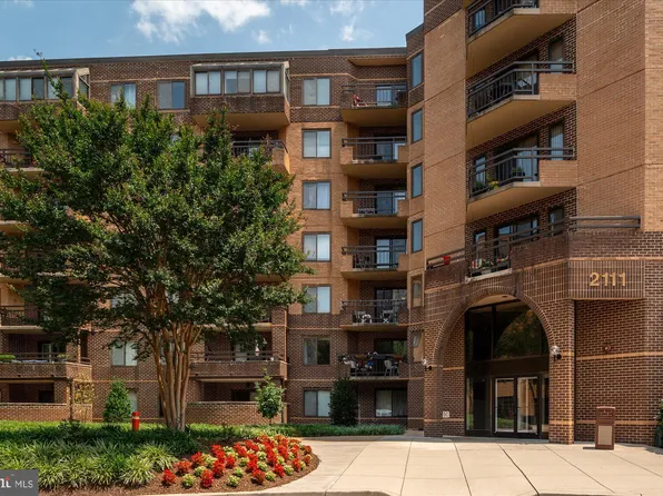 2111 Wisconsin Ave NW APT 318, Washington, DC 20007
