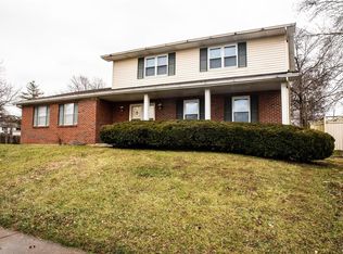 300 Rebecca Dr, Saint Charles, MO 63301