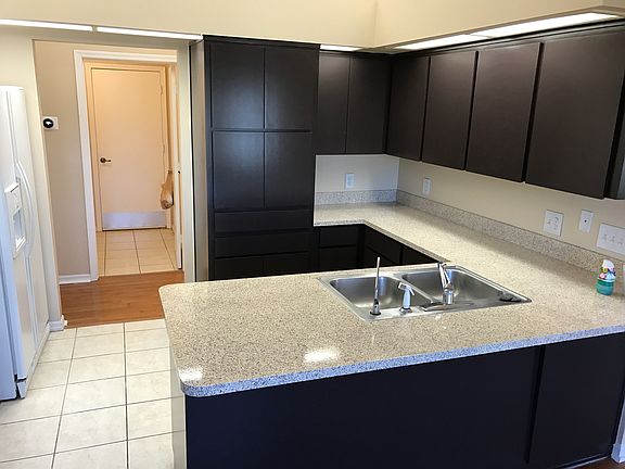 5th image of 8033 Glenridge Loop E