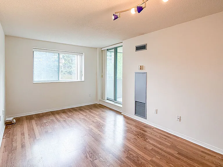 3 Pemberton Ave #206 — Photo 10