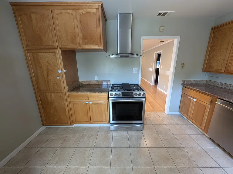 639 Azevedo Ct — Photo 35