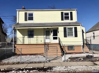 39 Chestnut Ave, Irvington, NJ 07111