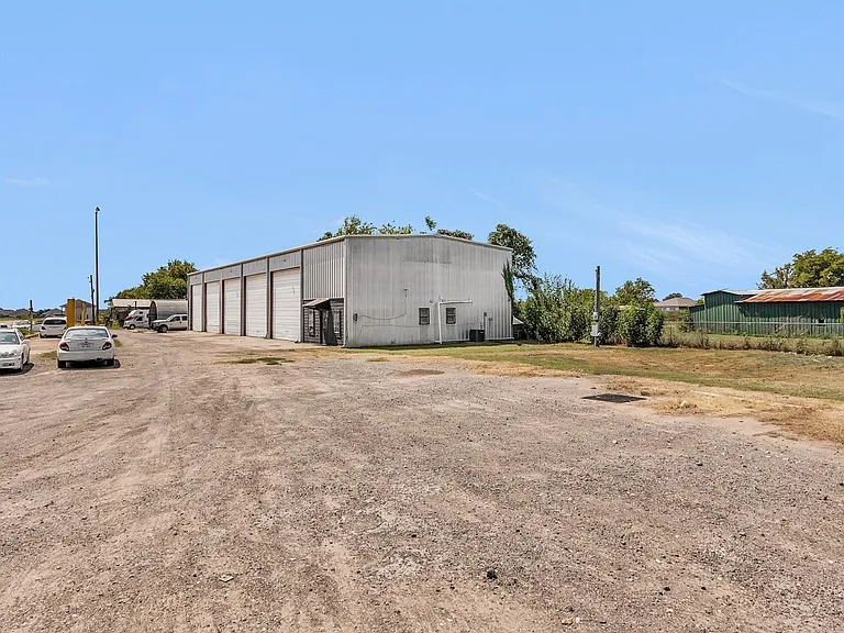 8867 County Road 424 #B — Photo 6