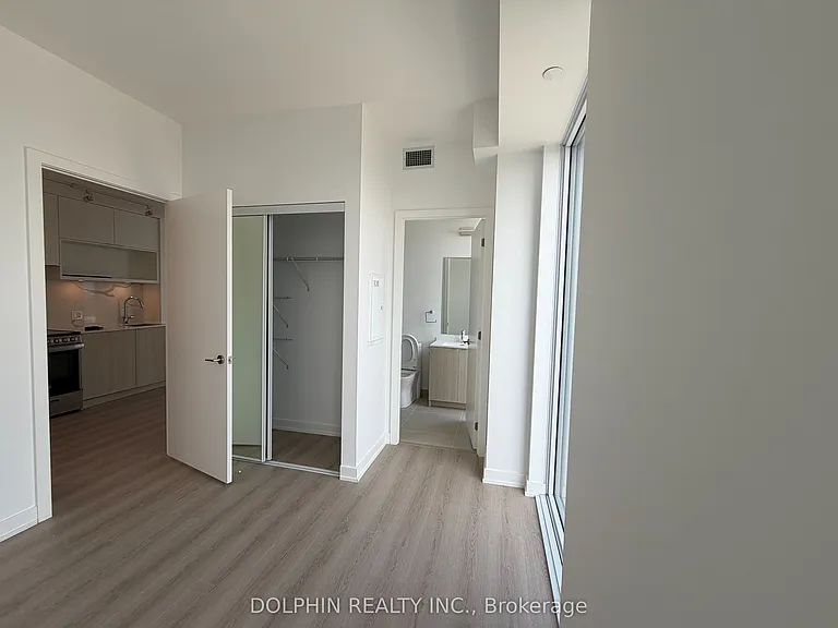 100 Queen St E #2903 — Photo 14