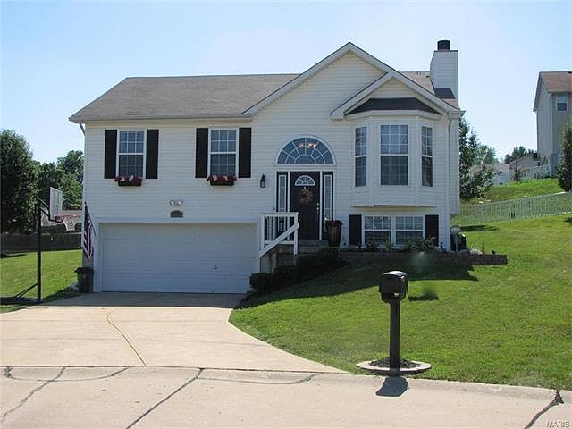 2nd image of 2835 Stonemont Ct