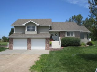 13 Peaches Dr, Columbus, NE 68601