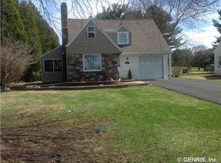 1560 Creek St, Rochester, NY 14625