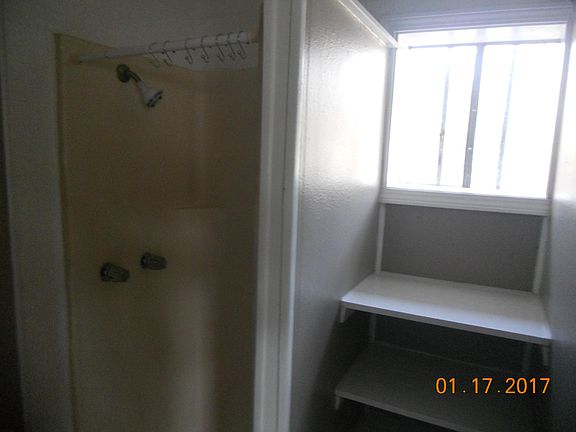 4th image of 1813 12th St APT 4