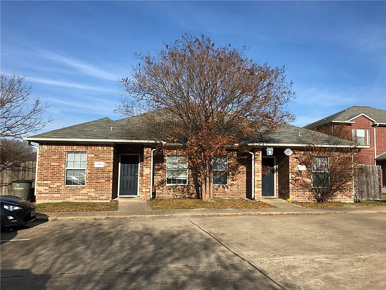 1803 Prairie Dr — Photo 7