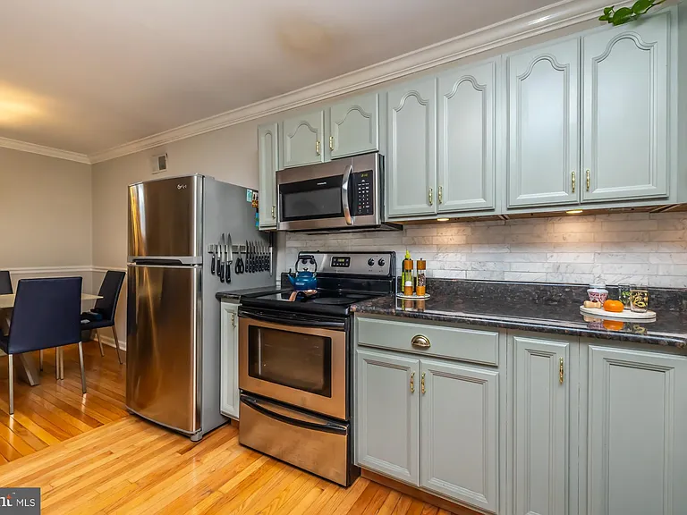 1530 Manton St — Photo 13