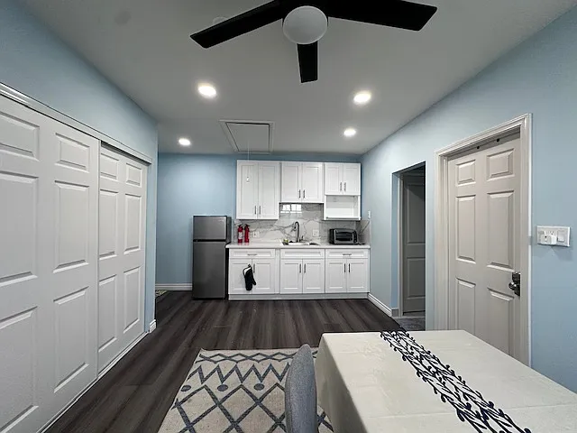 Shared Kitchennette