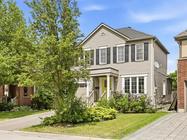 2 Armitage Cres, Ajax, ON L1T 4G6