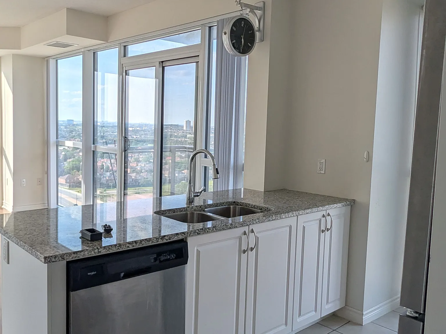 2 bed, $2,700 — Photo 2