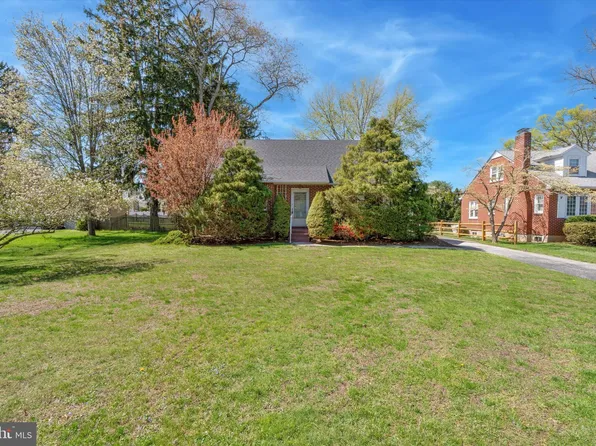 150 Kleyona Ave, Phoenixville, PA 19460