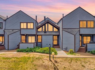 8921 W Yale Avenue, Lakewood, CO 80227